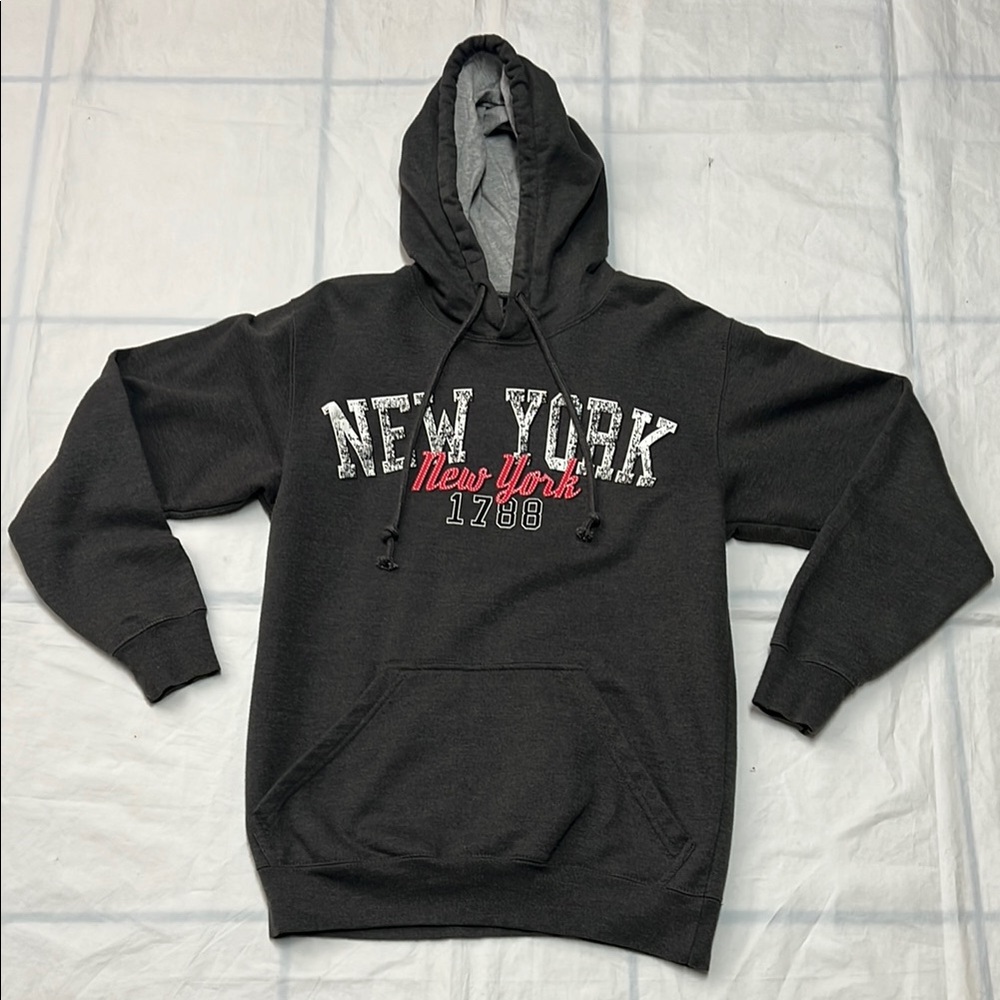 New York Graphic Hoodie - Charcoal Gray